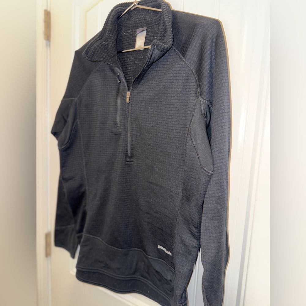 Patagonia Women's Black LX Quarter-Zip Jacket - Picture 8 of 12
